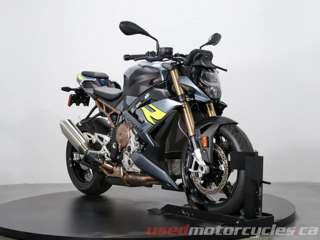 2023 BMW, 6.620 km, Import Kanada — Foto 1