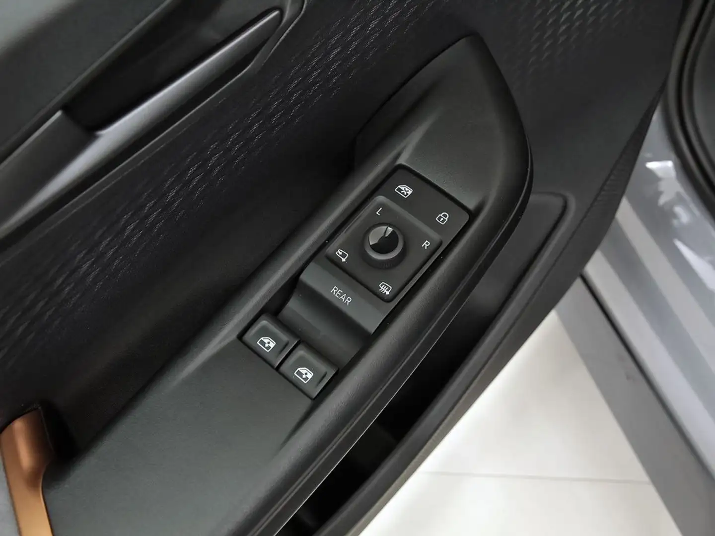 2026 Cupra Born, 500 km, Spanien — Foto 10 z 12