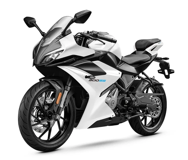 2025 CFMOTO, 12 km, Import Kanada — Foto 2 z 5