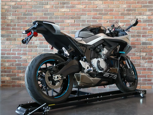 2026 CFMOTO, 127 km, Import Kanada — Foto 3 z 5