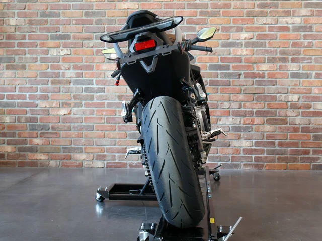 2026 CFMOTO, 127 km, Import Kanada — Foto 4 z 5