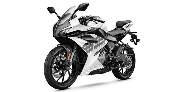 2026 CFMOTO, 12 km, Import Kanada — Foto 3 z 5