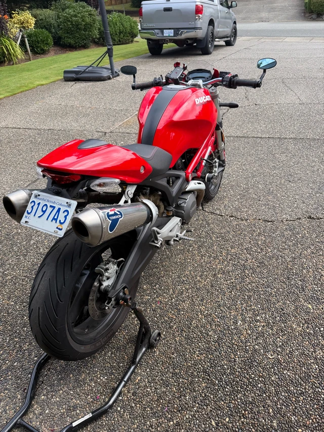 2009 Ducati, 10.960 km, Import Kanada — Foto 3 z 5