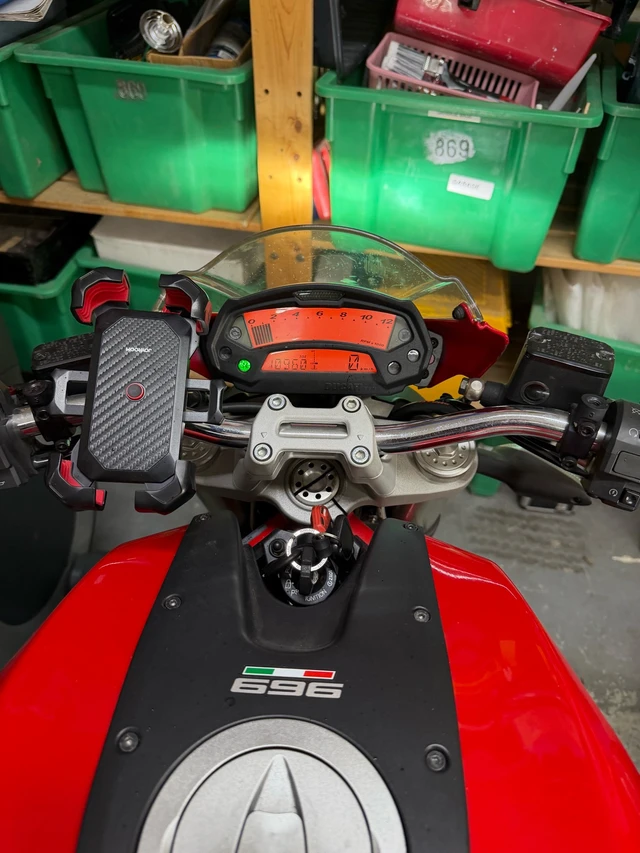2009 Ducati, 10.960 km, Import Kanada — Foto 5 z 5