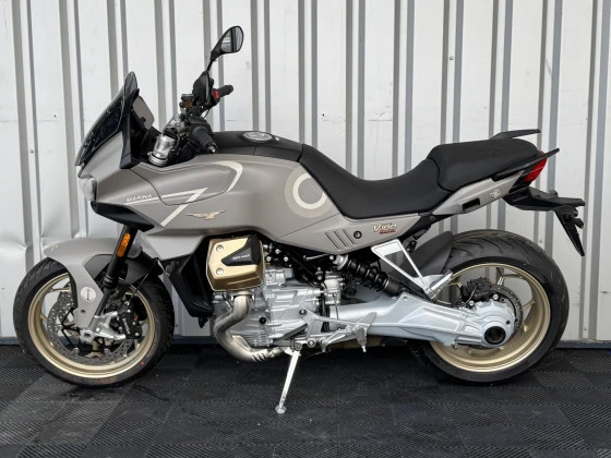 2024 Moto Guzzi, 1 km, Import Kanada — Foto 4 z 4