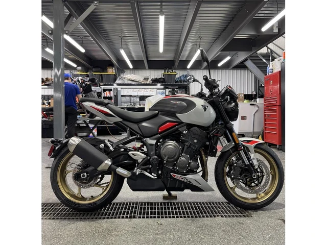 2026 Triumph, 41 km, Import Kanada — Foto 1