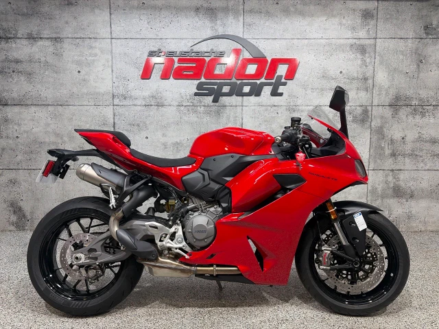 2026 Ducati, Import Kanada — Foto 1
