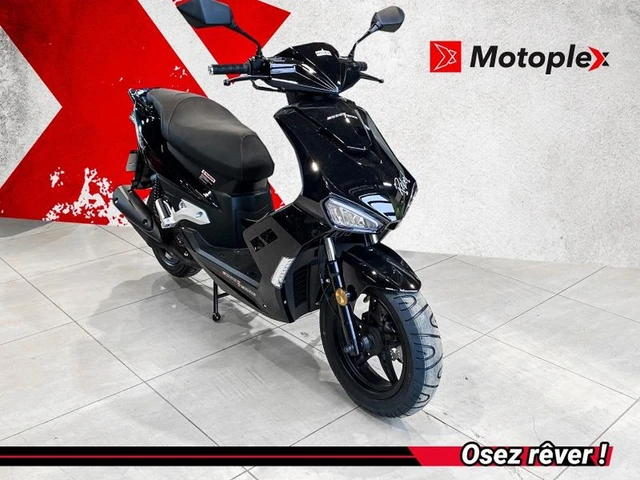 2026 Ducati, Import Kanada — Foto 2 z 5