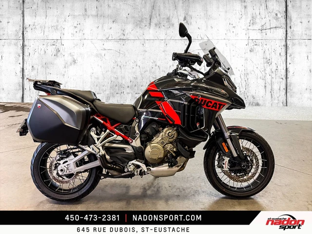 2021 Ducati, 16.600 km, Import Kanada — Foto 1