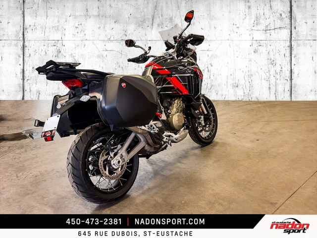 2021 Ducati, 16.600 km, Import Kanada — Foto 5 z 5