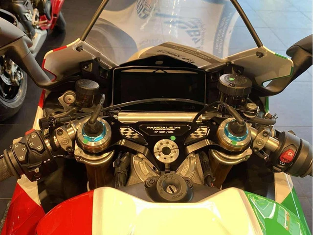 2025 Ducati, 1 km, Import Kanada — Foto 4 z 5