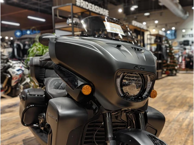 2026 Indian, 1 km, Import Kanada — Foto 3 z 5