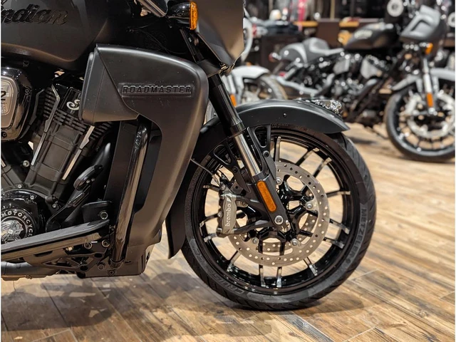 2026 Indian, 1 km, Import Kanada — Foto 4 z 5