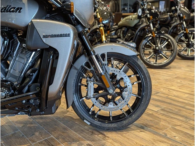 2026 Indian, 1 km, Import Kanada — Foto 4 z 5