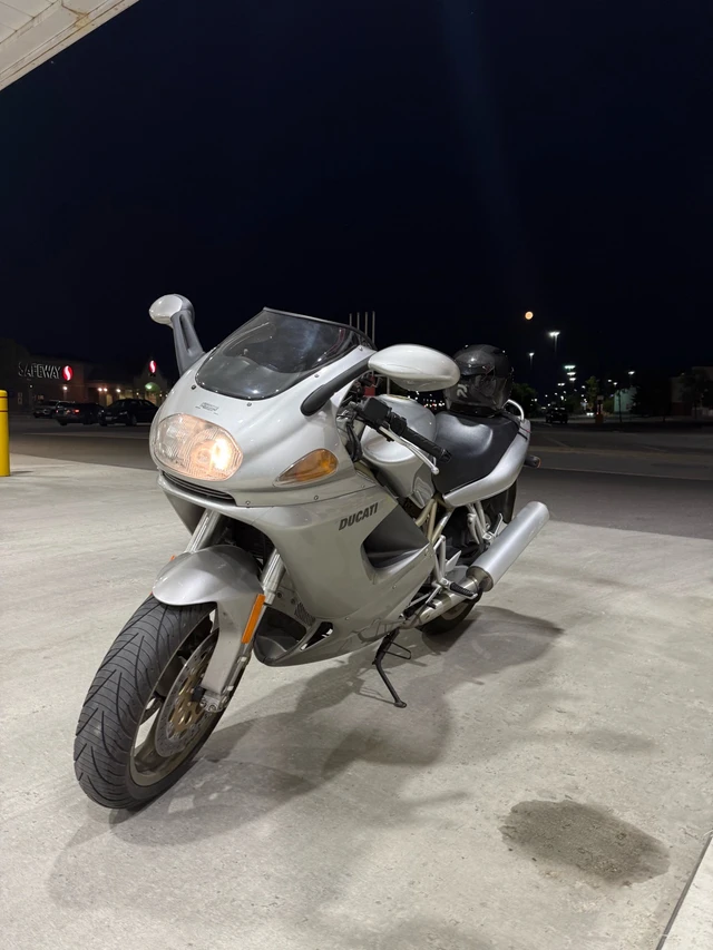 1998 Ducati, 36.000 km, Import Kanada — Foto 3 z 5