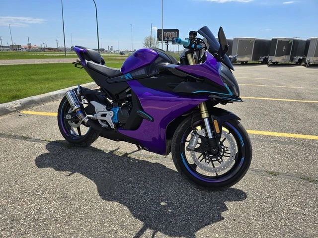 2025 CFMOTO, 1.222 km, Import Kanada — Foto 4 z 5