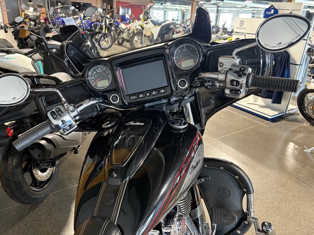 2018 Indian, 21.659 km, Import Kanada — Foto 5 z 5