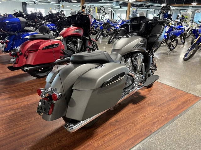 2024 Indian, Import Kanada — Foto 3 z 5