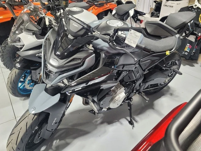 2026 CFMOTO, 10 km, Import Kanada — Foto 1
