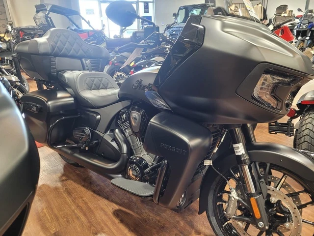 2026 Indian, schwarz, 10 km, Import Kanada — Foto 2 z 5