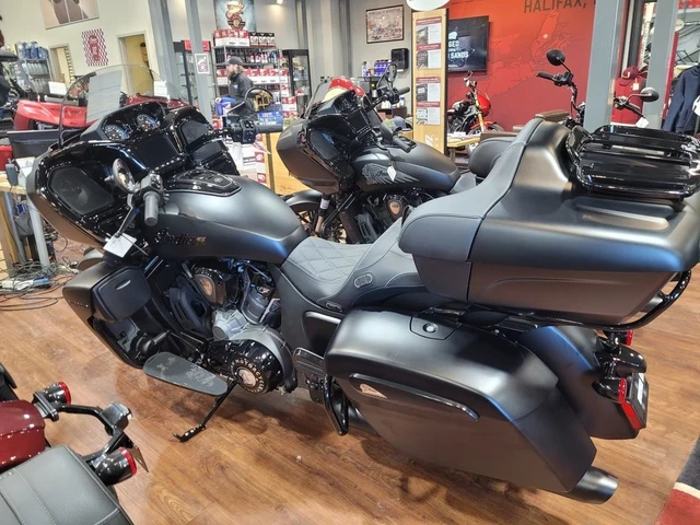 2026 Indian, schwarz, 10 km, Import Kanada — Foto 4 z 5