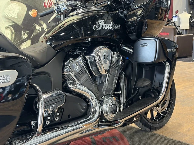 2026 Indian, schwarz, 1 km, Import Kanada — Foto 4 z 5