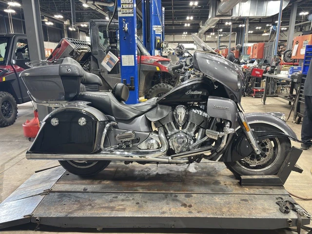 2017 Indian, grau, 65.676 km, Import Kanada — Foto 1