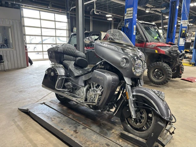 2017 Indian, grau, 65.676 km, Import Kanada — Foto 2 z 3
