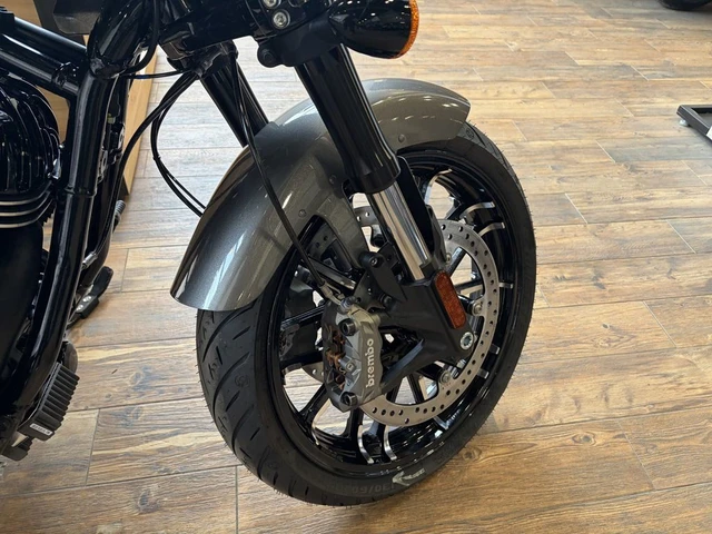 2026 Indian, 1 km, Import Kanada — Foto 4 z 5