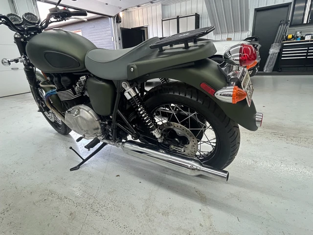 2012 Triumph, 146 km, Import Kanada — Foto 3 z 5