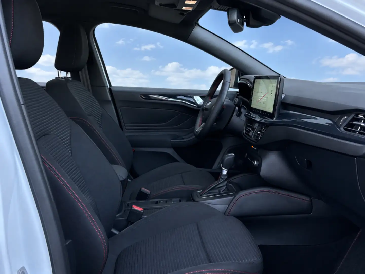 2026 Ford Focus, 10 km, Spanien — Foto 7 z 12