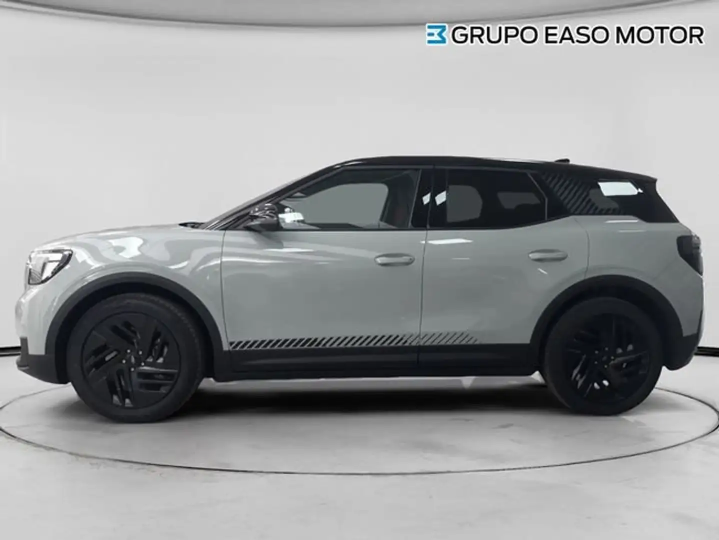 2026 Ford Explorer, 1 km, Spanien — Foto 2 z 12