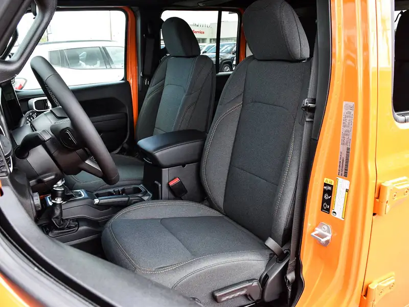 2027 Jeep Wrangler WILLYS, Joose, 0 km, Import Kanada — Foto 11 z 12