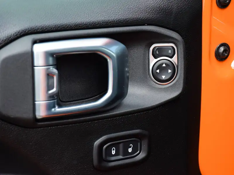 2027 Jeep Wrangler WILLYS, Joose, 0 km, Import Kanada — Foto 9 z 12