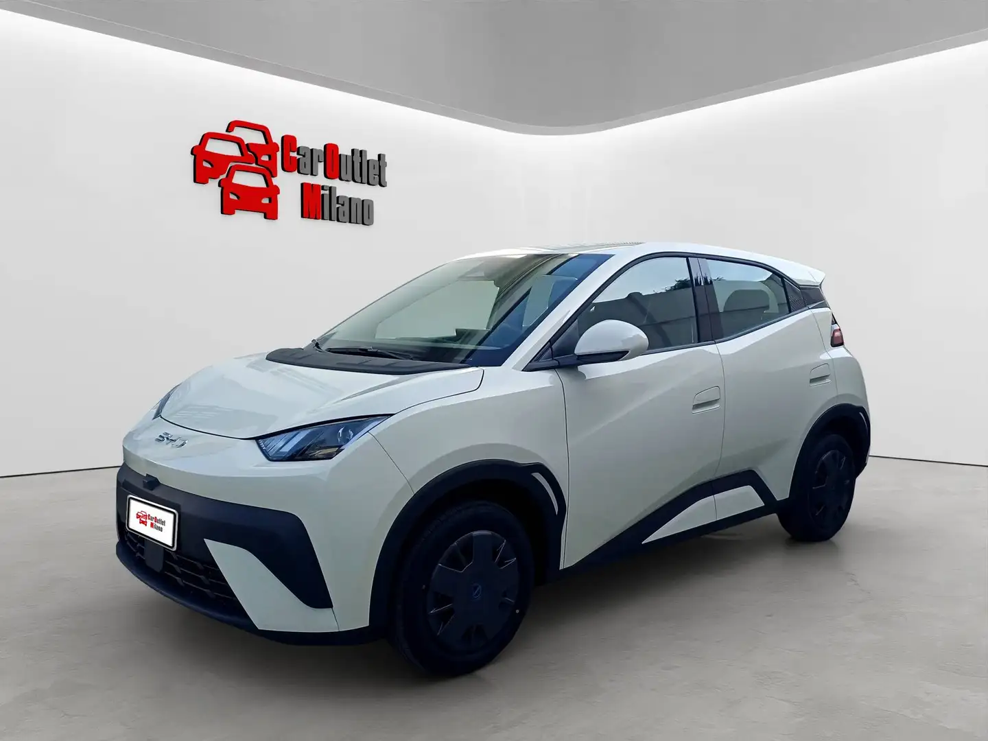 2026 BYD Dolphin Surf, weiß, 1 km, Italien — Foto 1