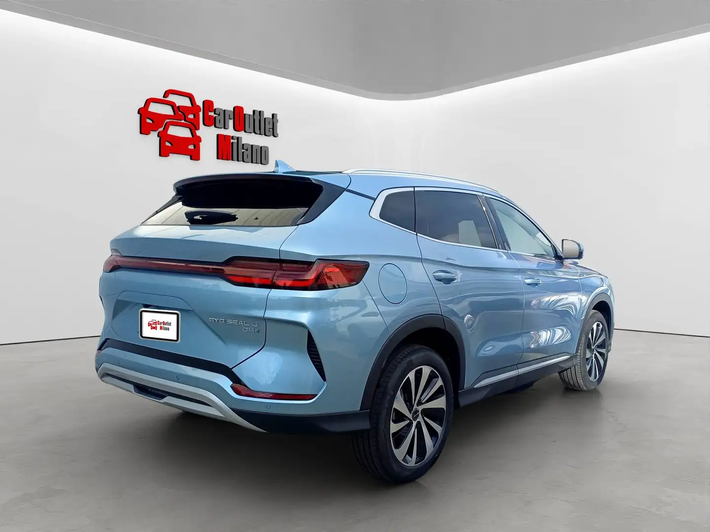 2026 BYD Seal U, 1 km, Italien — Foto 4 z 12