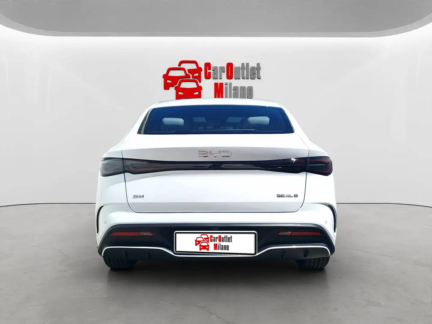 2026 BYD Seal 6, 1 km, Italien — Foto 3 z 12