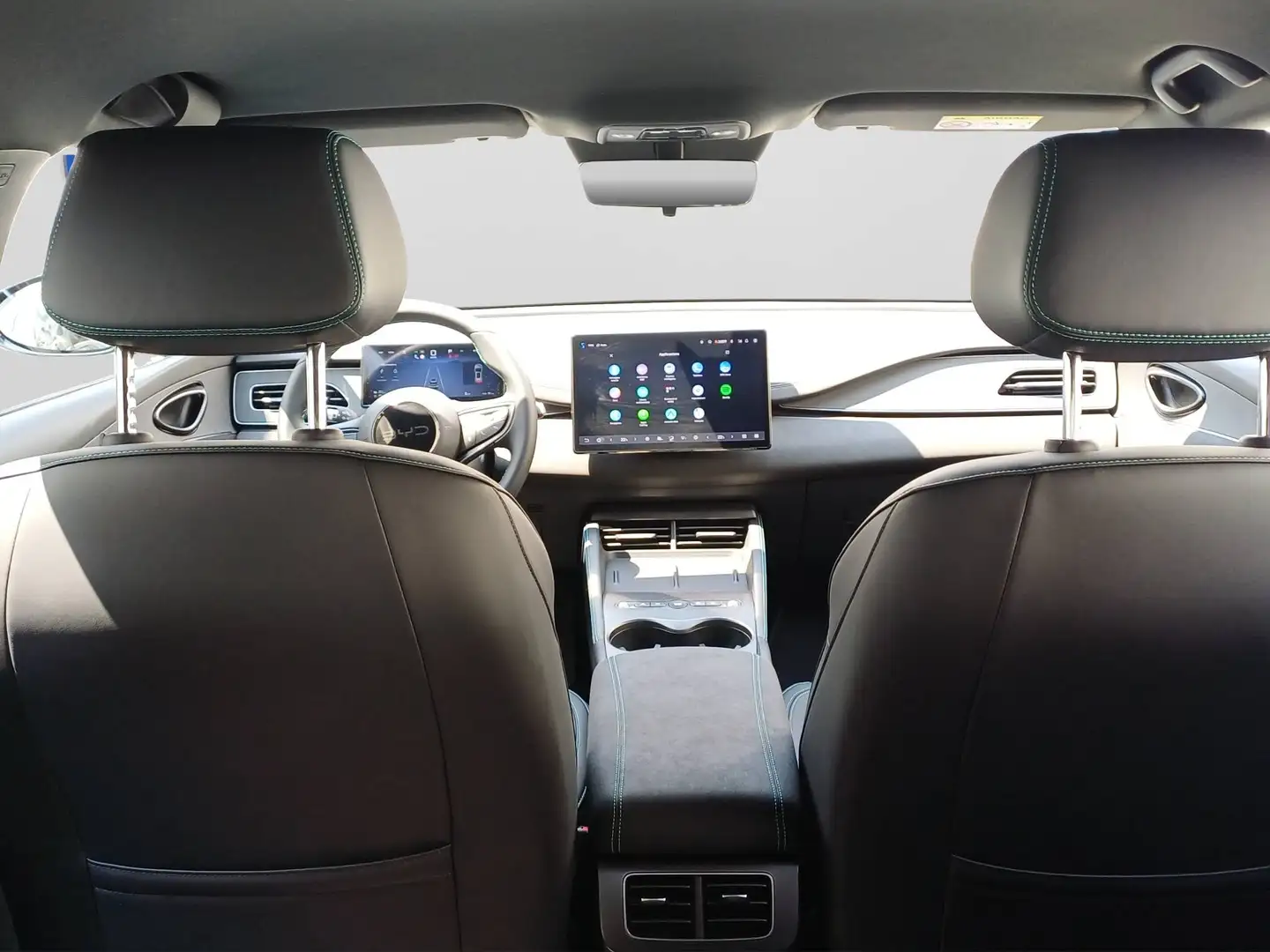 2026 BYD Seal U, 1 km, Italien — Foto 9 z 12