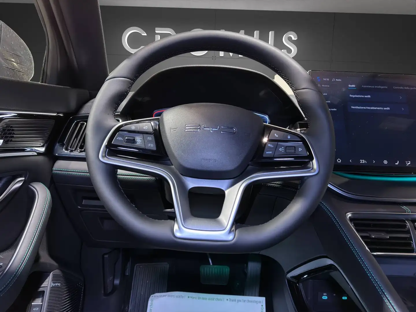 2026 BYD Seal U, 1 km, Italien — Foto 9 z 12