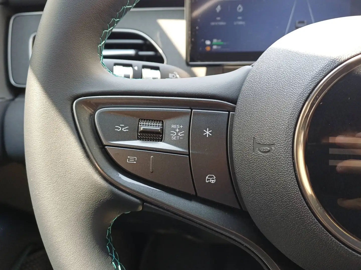 2026 BYD Seal U, 1 km, Italien — Foto 10 z 12