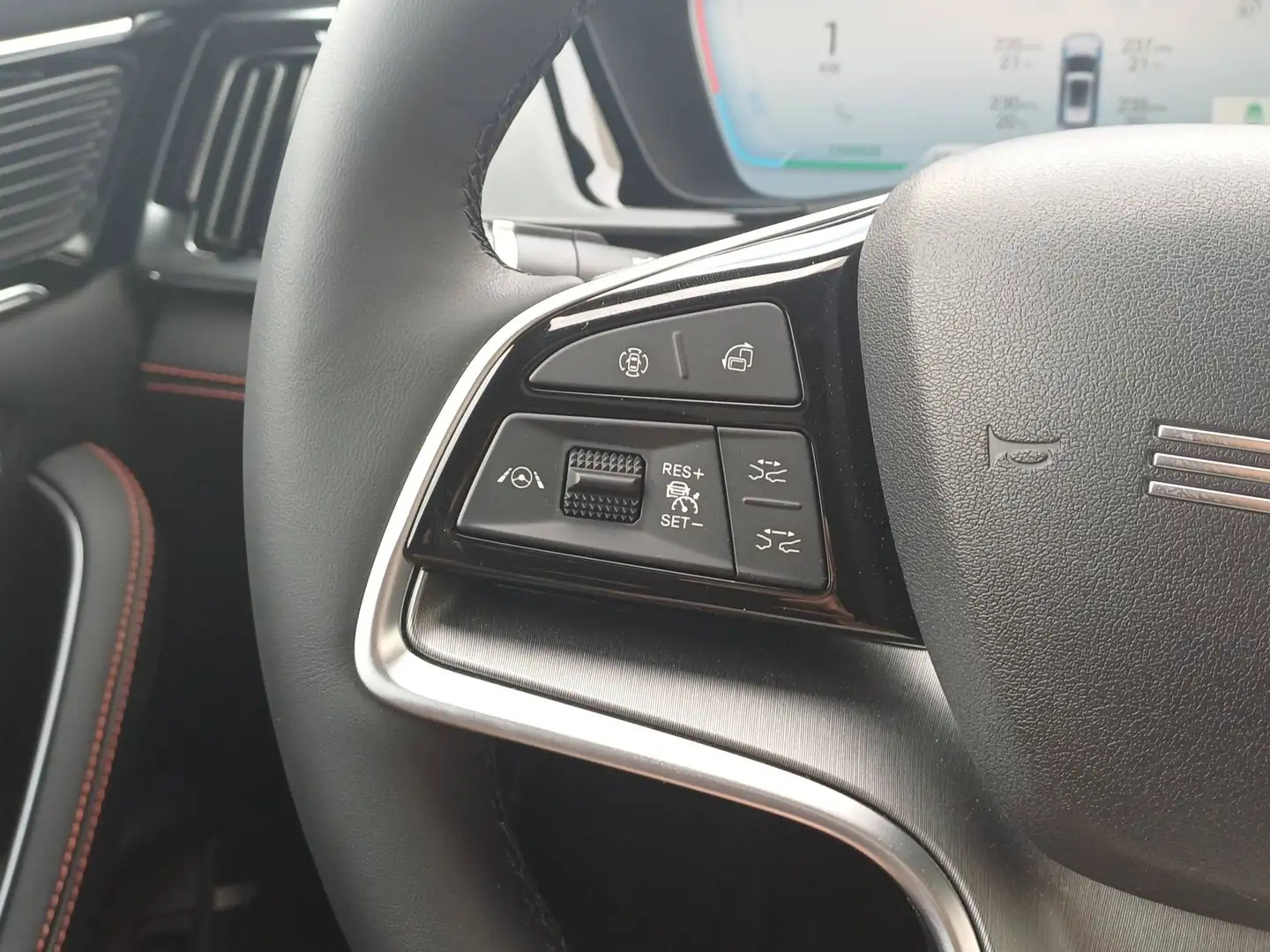 2026 BYD Seal U, 1 km, Italien — Foto 10 z 12