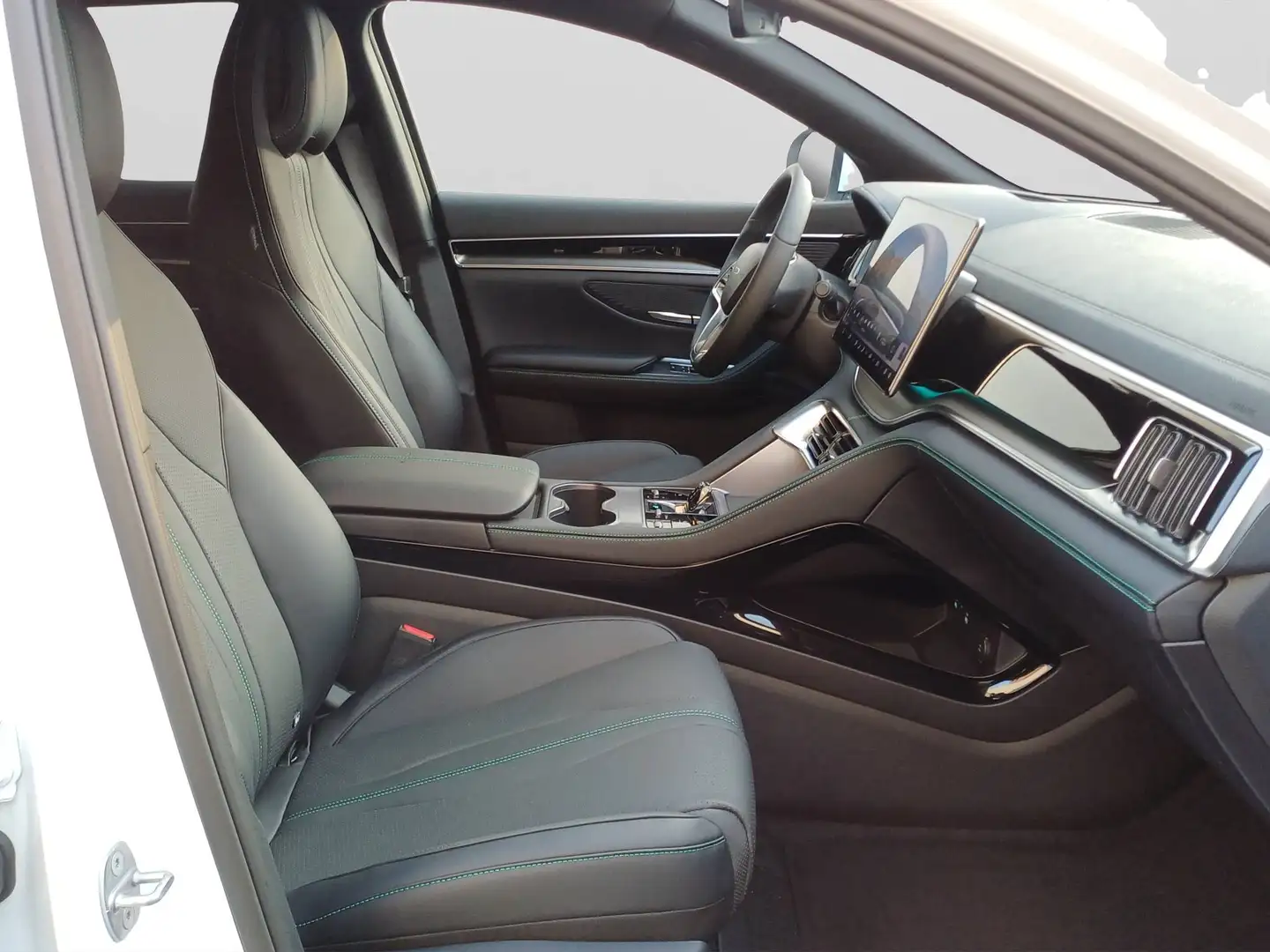 2026 BYD Seal U, 1 km, Italien — Foto 9 z 12