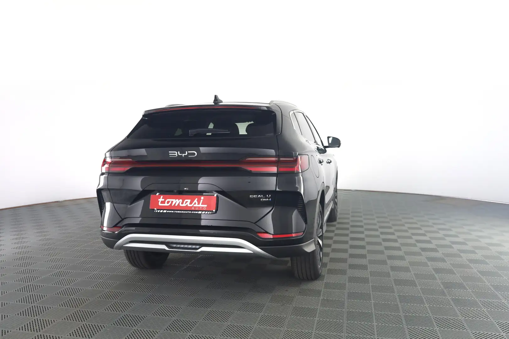 2026 BYD Seal, 1 km, Italien — Foto 5 z 12