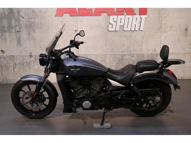 2017 Victory Unspecified, grau, Import Kanada — Foto 3 z 12