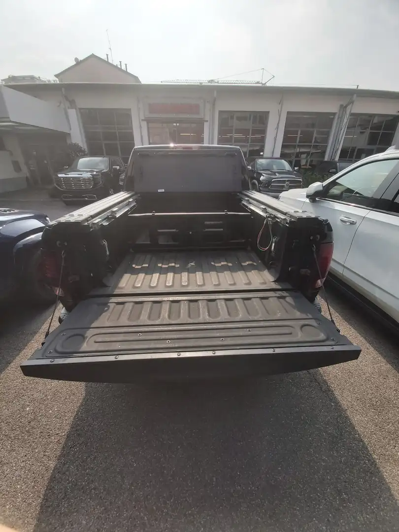 2017 RAM 1500, 92.000 km, Italien — Foto 1