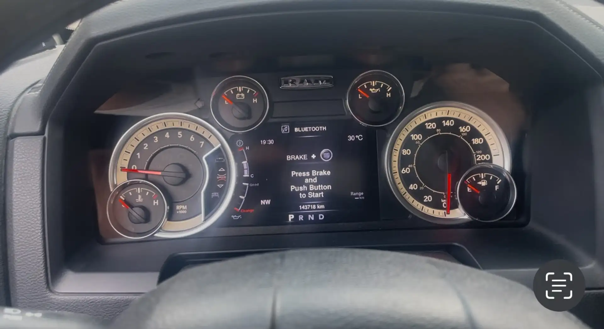2016 RAM 1500, 155.000 km, Italien — Foto 5 z 6