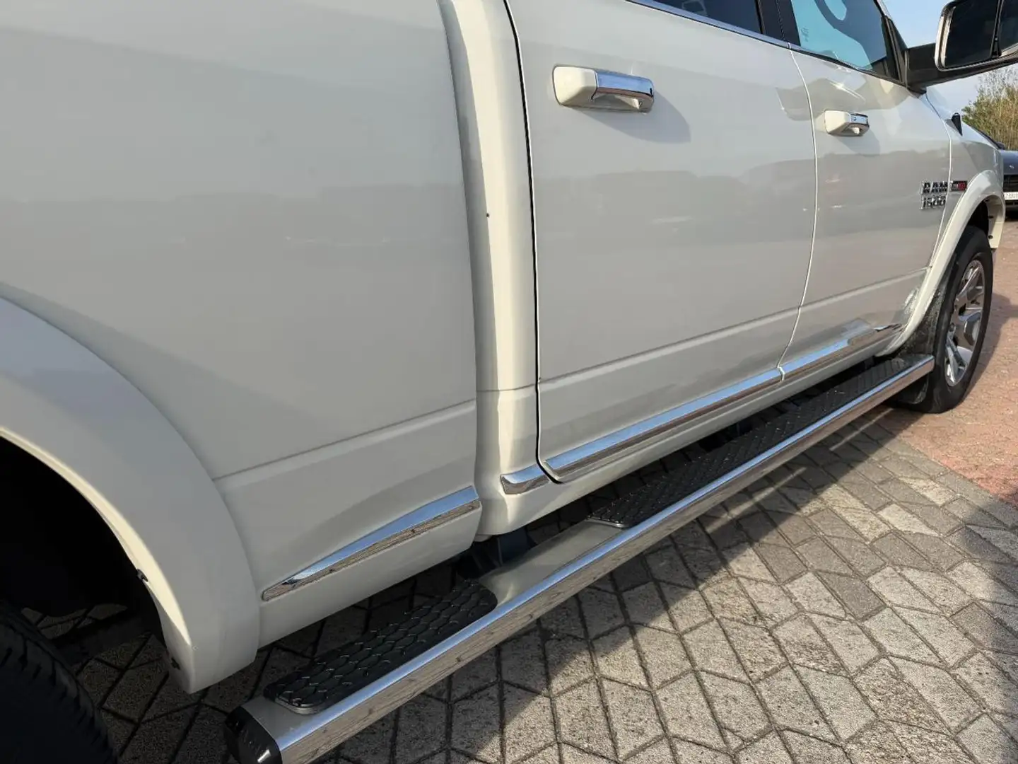 2018 RAM 1500, 123.000 km, Italien — Foto 11 z 12