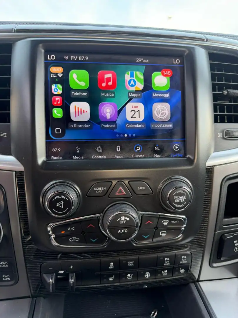 2018 RAM 1500, 123.000 km, Italien — Foto 7 z 12
