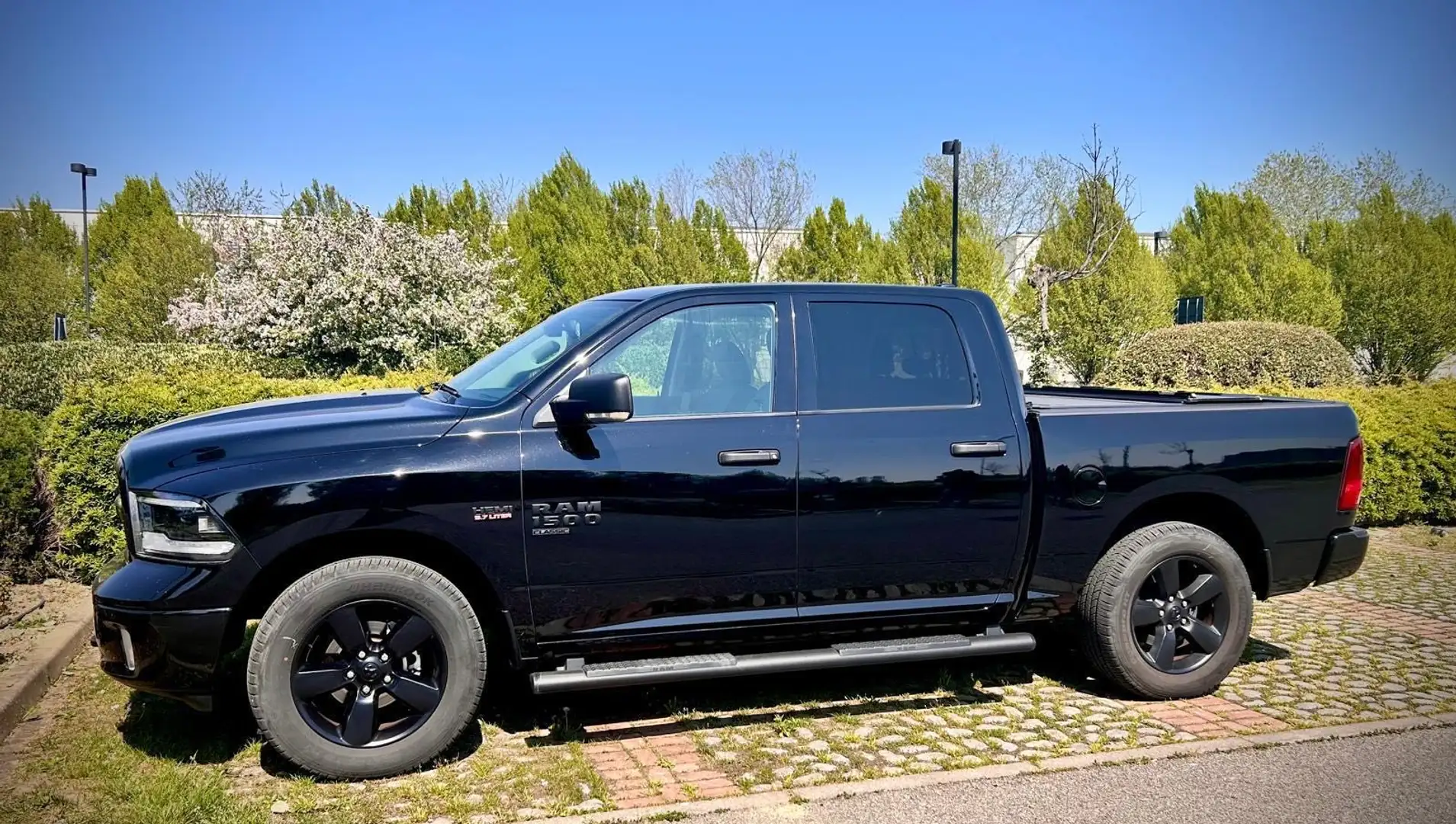 2023 RAM 1500, 17.000 km, Italien — Foto 5 z 5