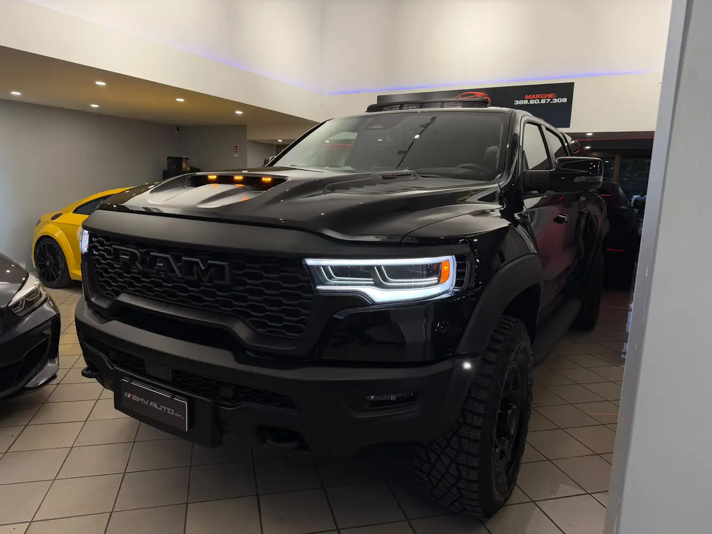 2026 RAM 1500, 4.000 km, Italien — Foto 3 z 12
